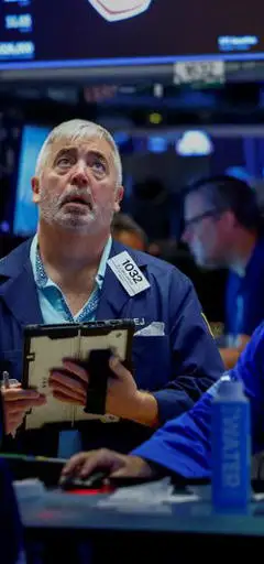 Gráfico do S&P 500 em leve alta durante tensões geopolíticas